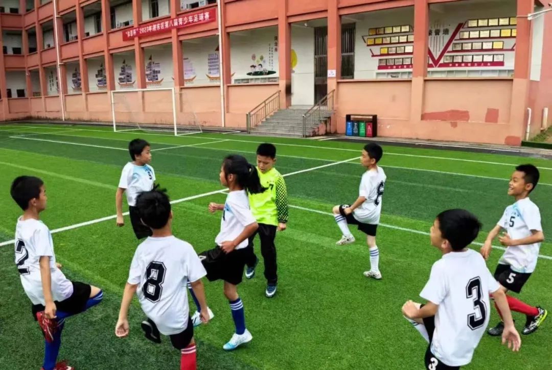 活力满满学校,活力满满的校园