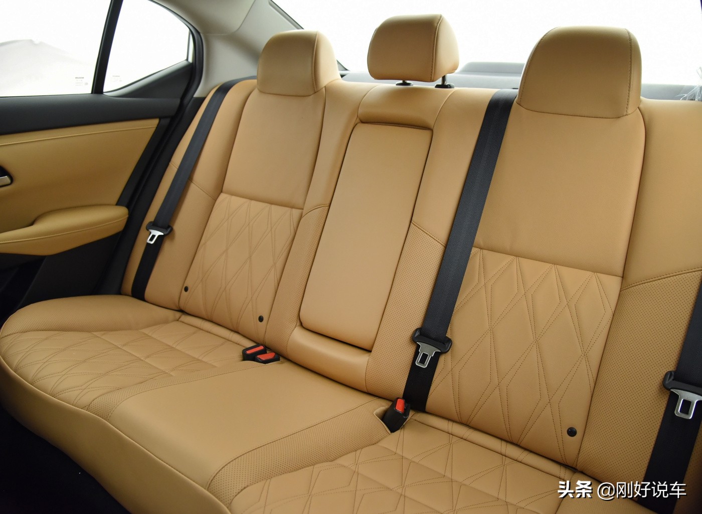 轩逸的销量都是经典款撑起来的吗,轩逸2022款悦享版车优缺点