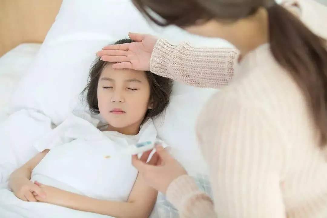 小孩反复感冒是什么原因,小孩反复感冒警惕什么病