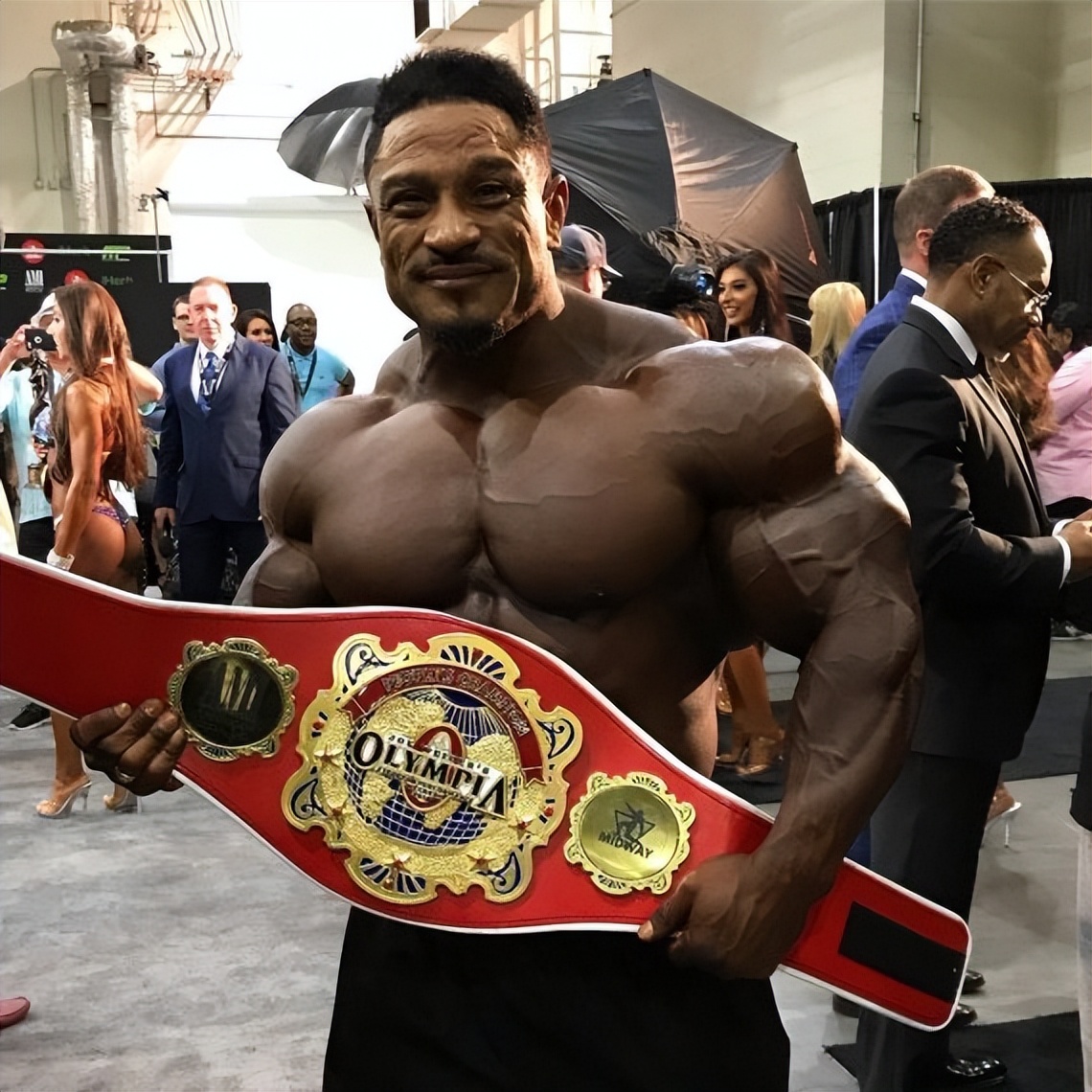 罗利温克拉三头训练,罗利温克拉比赛