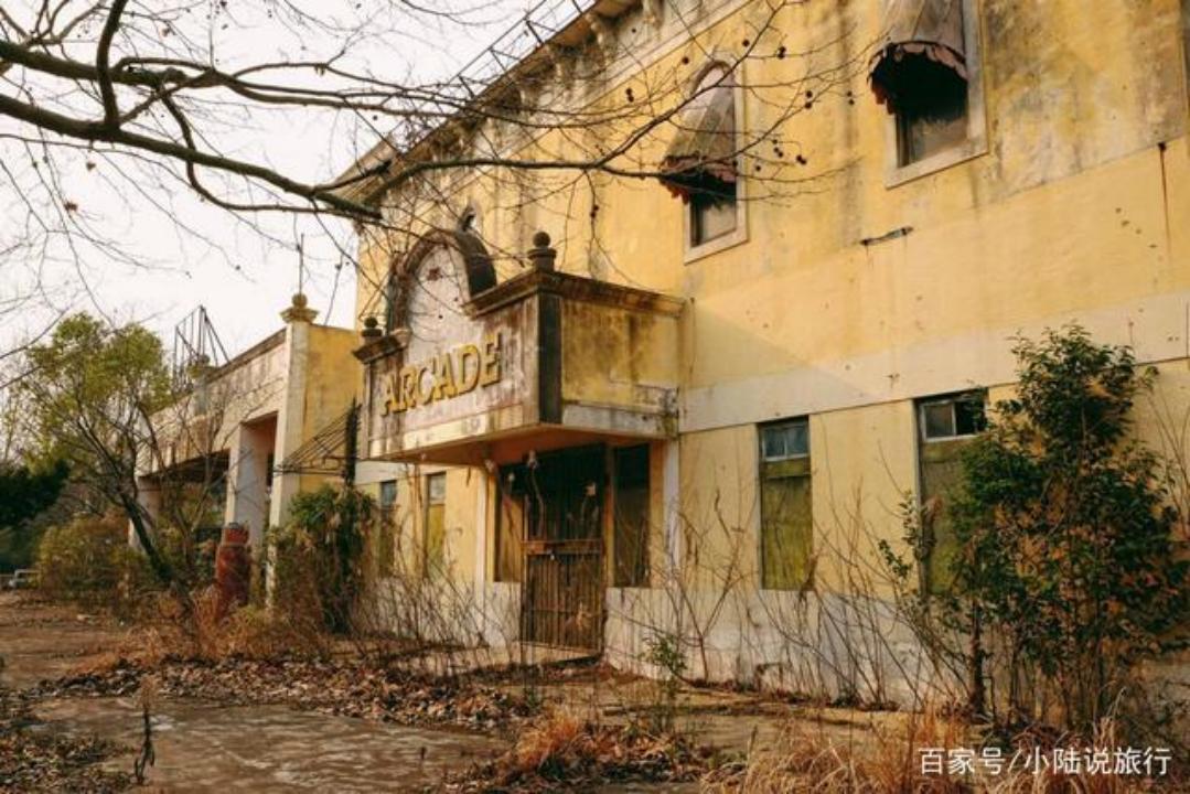废弃的游乐园还很阴森,阴森废弃乐园