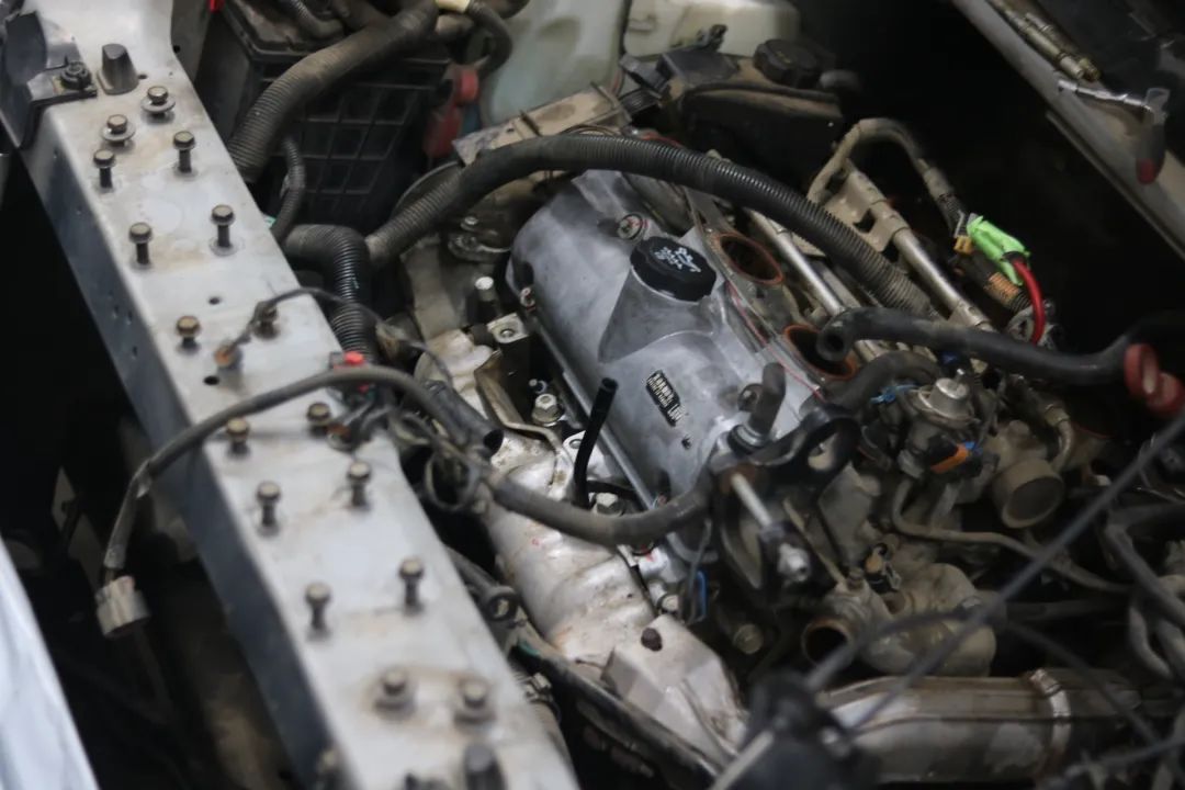 12款经典gl8车身翻新,怪兽修车老车翻新