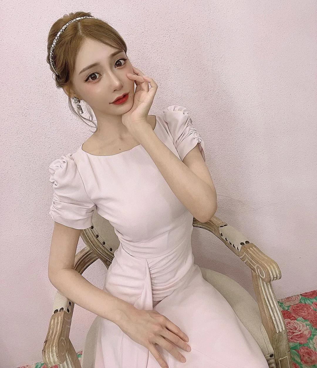 来自日本的极品美女TomorrowsFlower(明日の花)