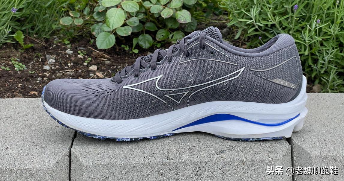 国产跑鞋缓震科技讲解,跑鞋顶级缓震材料