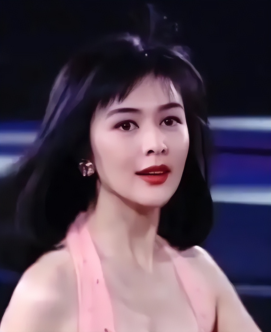 关之琳背了这么多年高尔夫球的黑锅，如今终于被刘銮雄澄清了！