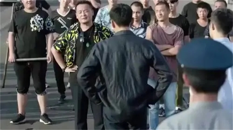 黑老大徐宗涛,父亲被枪杀,审判卷宗拉一车,材料用坏两台复印机