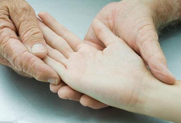 算命中的断掌有什么说法,关于断掌俗语