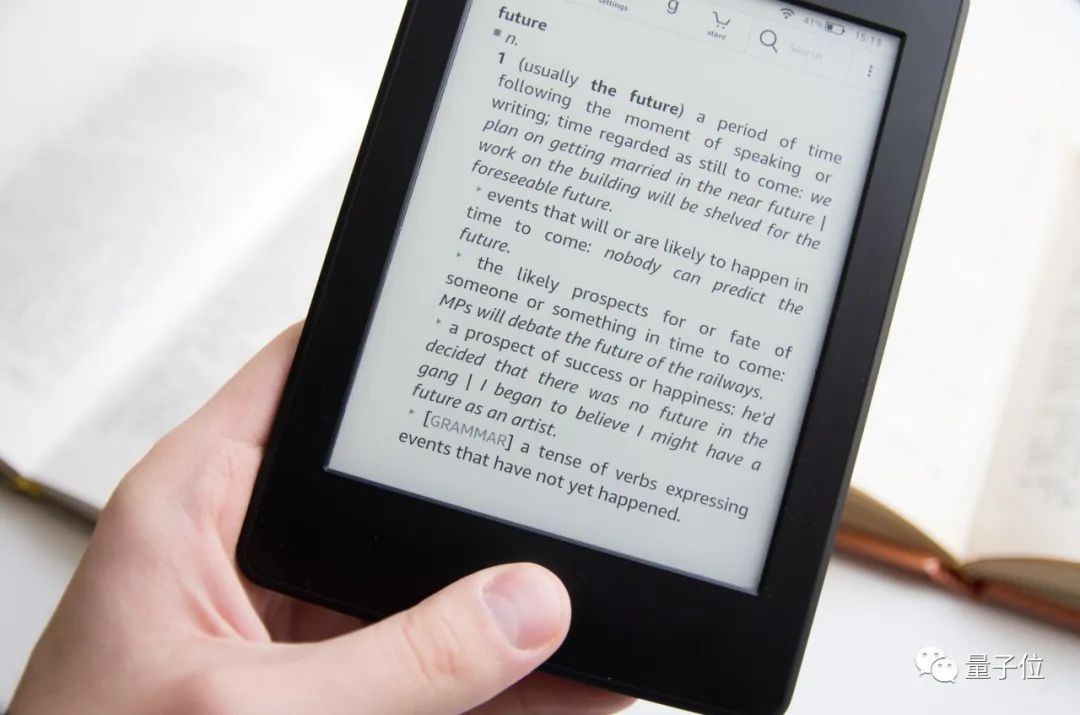 亚马逊kindle怎么变成时钟日历,老kindle阅读器