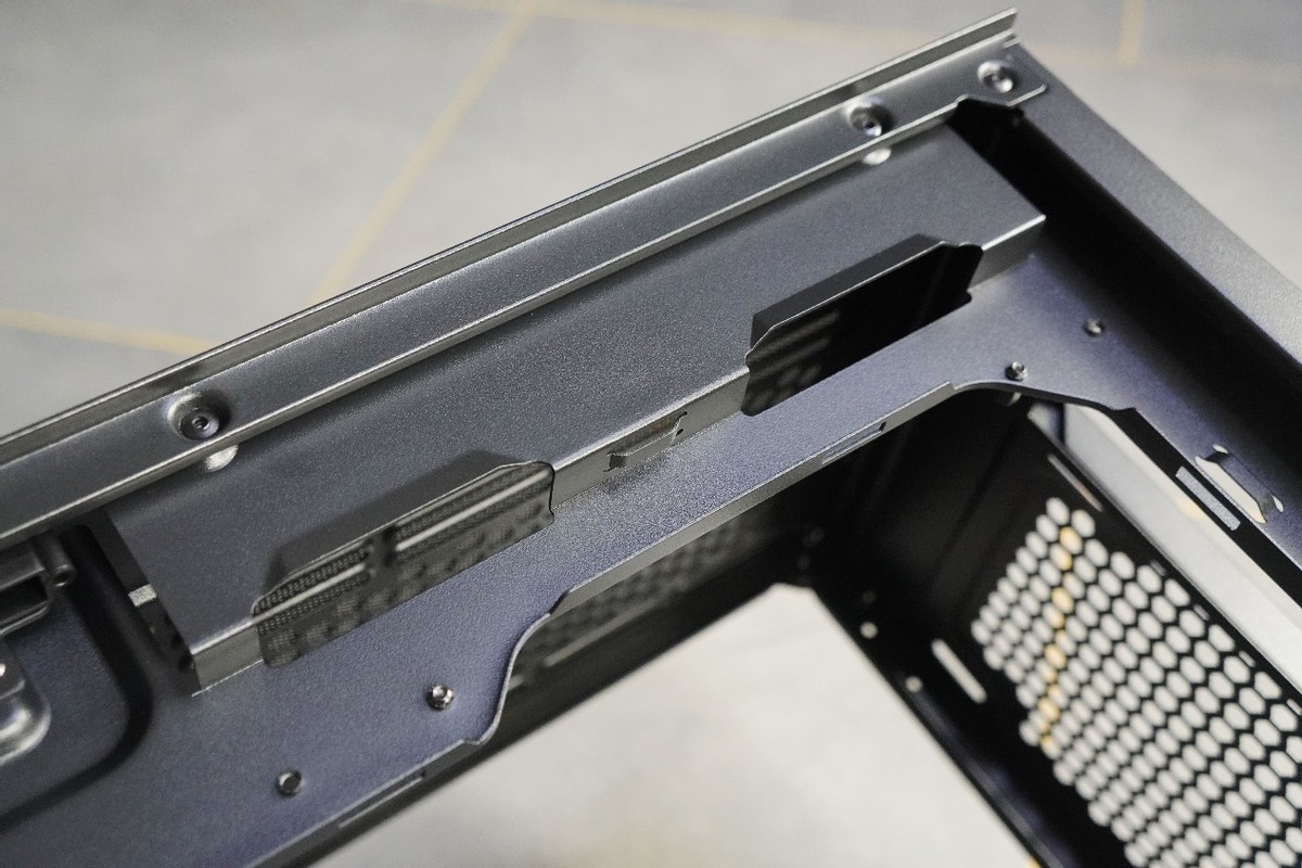 安钛克p20c机箱集线器,安钛克中塔p20无光侧透