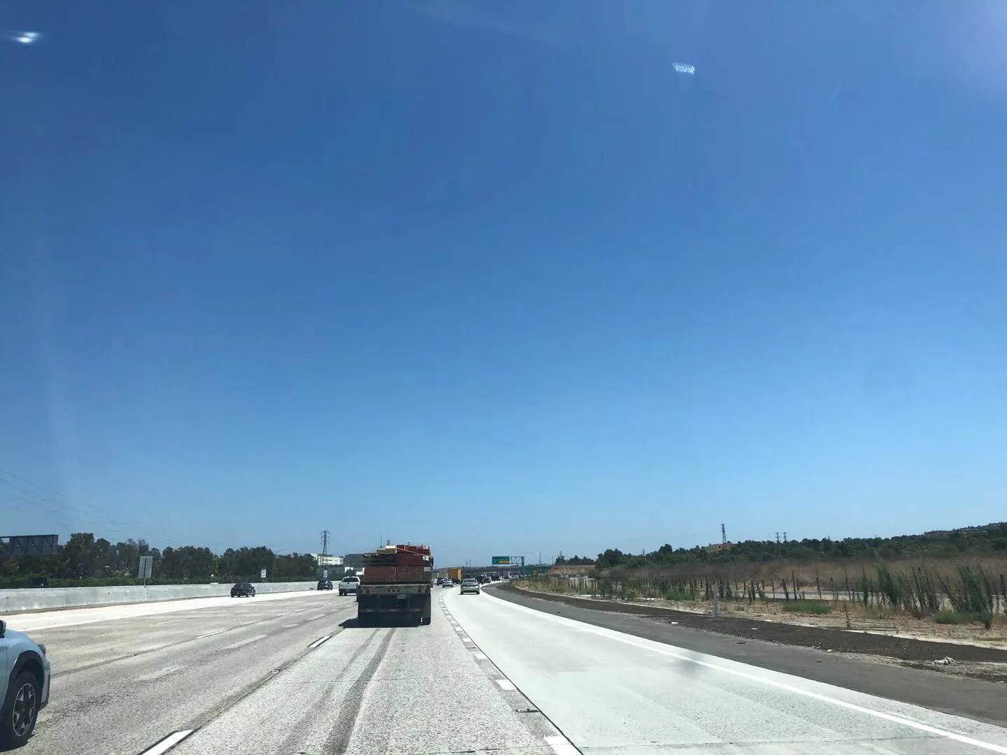 尔湾有多少华人定居,尔湾华人富人生活