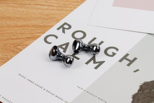 华为FreeBuds5体验评测：“水滴”造型不负澎湃好音质！