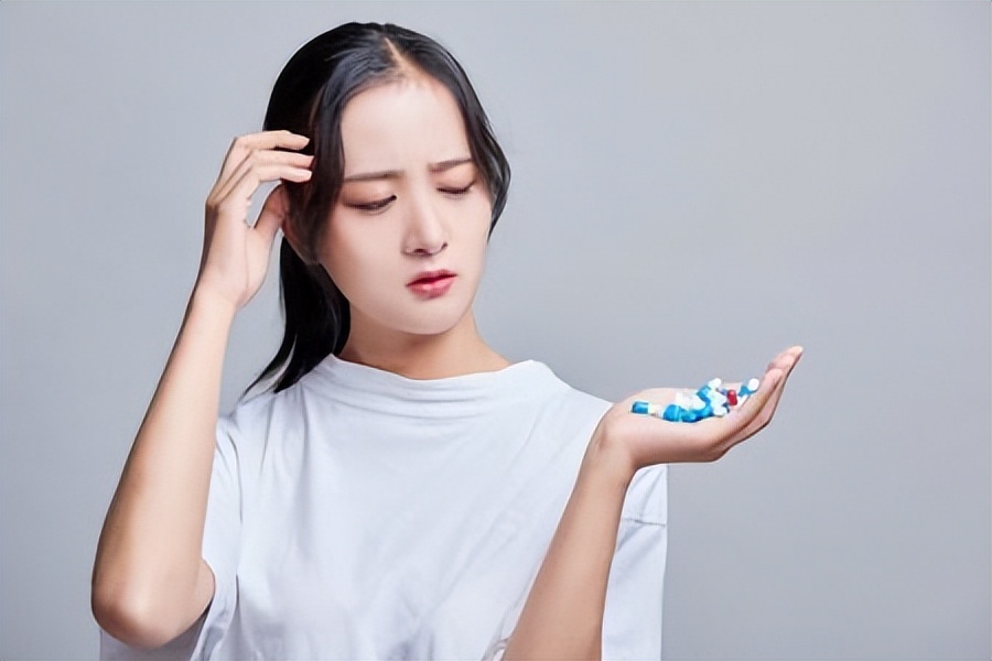 公布女性“糟蹋”乳房的行为，烟酒未上榜，劝告：能不做就不做