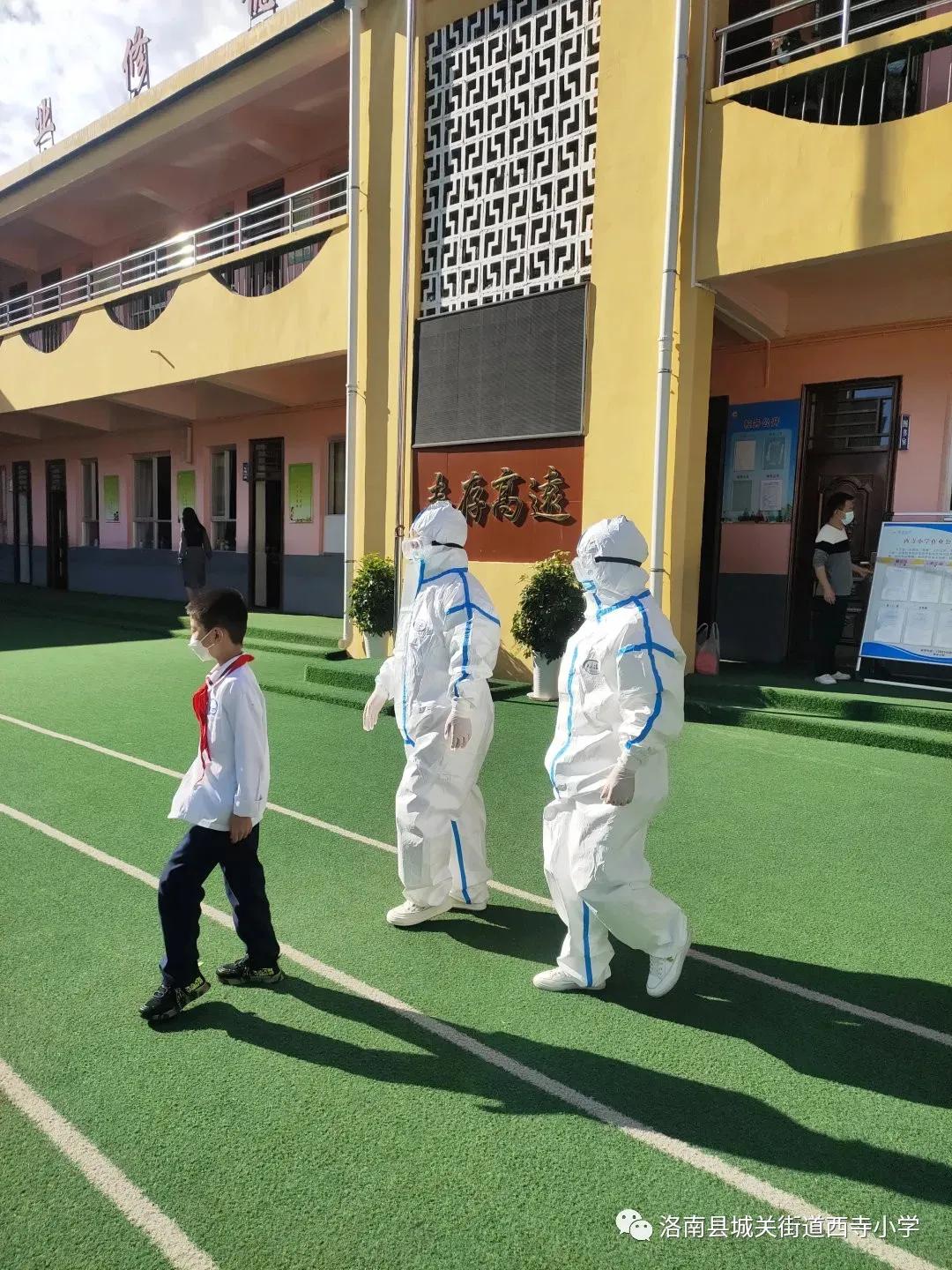 西甘德小学疫情防控演练,登岗镇纪南小学疫情防控演练