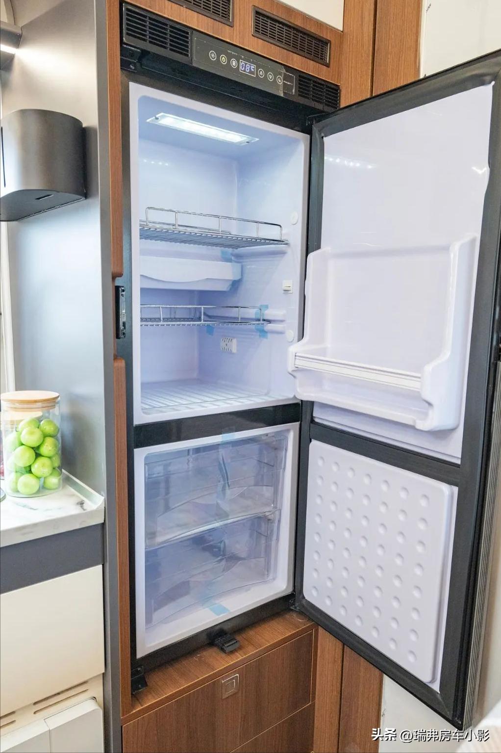 瑞弗v800房车二手,瑞弗v800房车双拓展多少钱一台