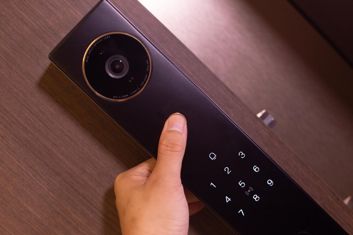 欧瑞博智能门锁黑武士产品讲解,欧瑞博v5face和v5easy区别