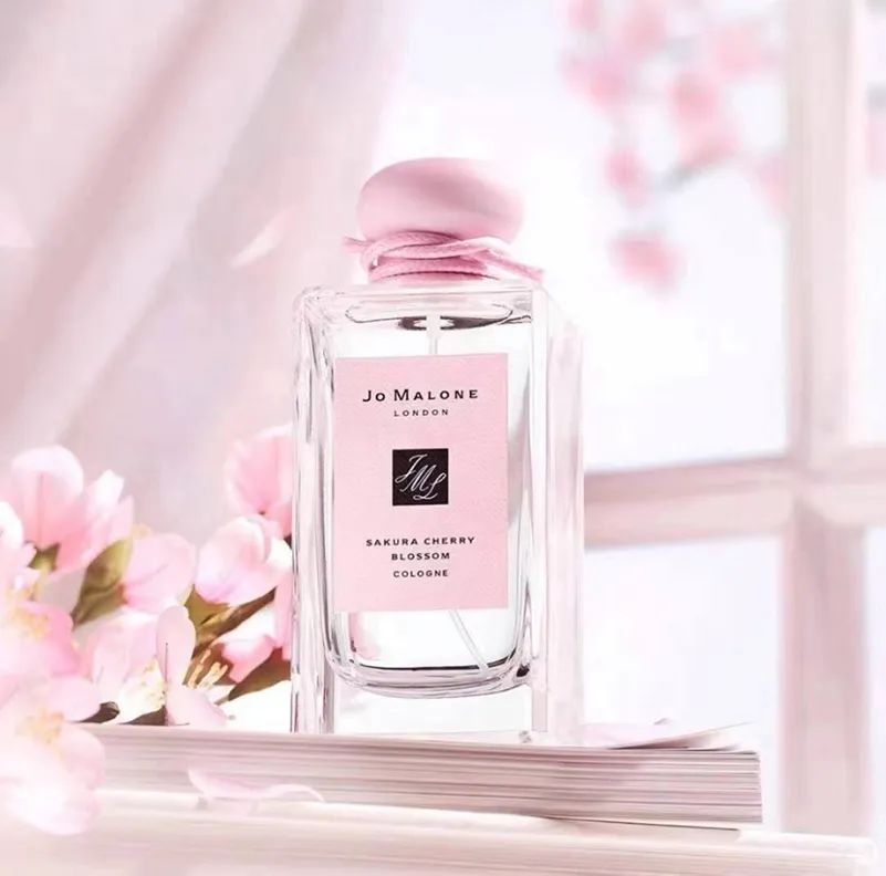 香水秋冬推荐淡香高级持久,秋冬好闻的香水推荐学生