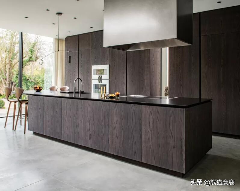 橡木做厨房橱柜好吗,现代风格橱柜怎么做好看又简单的