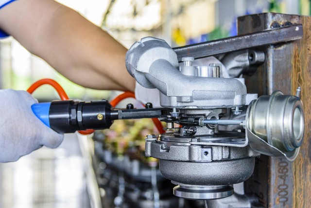 涡轮增压器中冷器的作用是什么,涡轮增压发动机中冷器