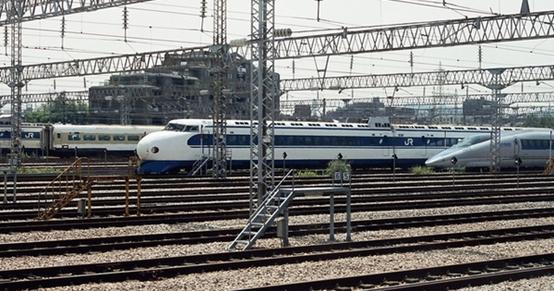 日本汇率危机,日本经济危机后的对策