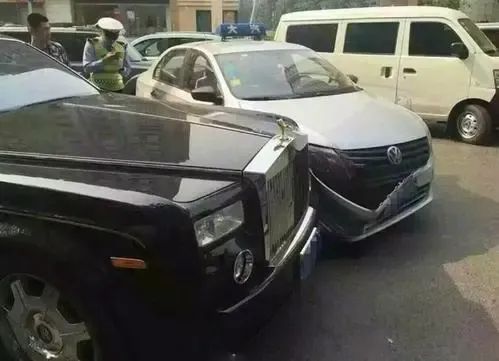 开车撞到豪车自己全责怎么赔,如果不小心碰了豪车赔不起怎么办