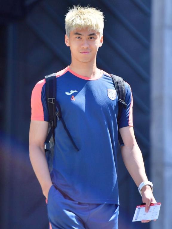 留洋的中国球员有多少,最新留洋的中国球员