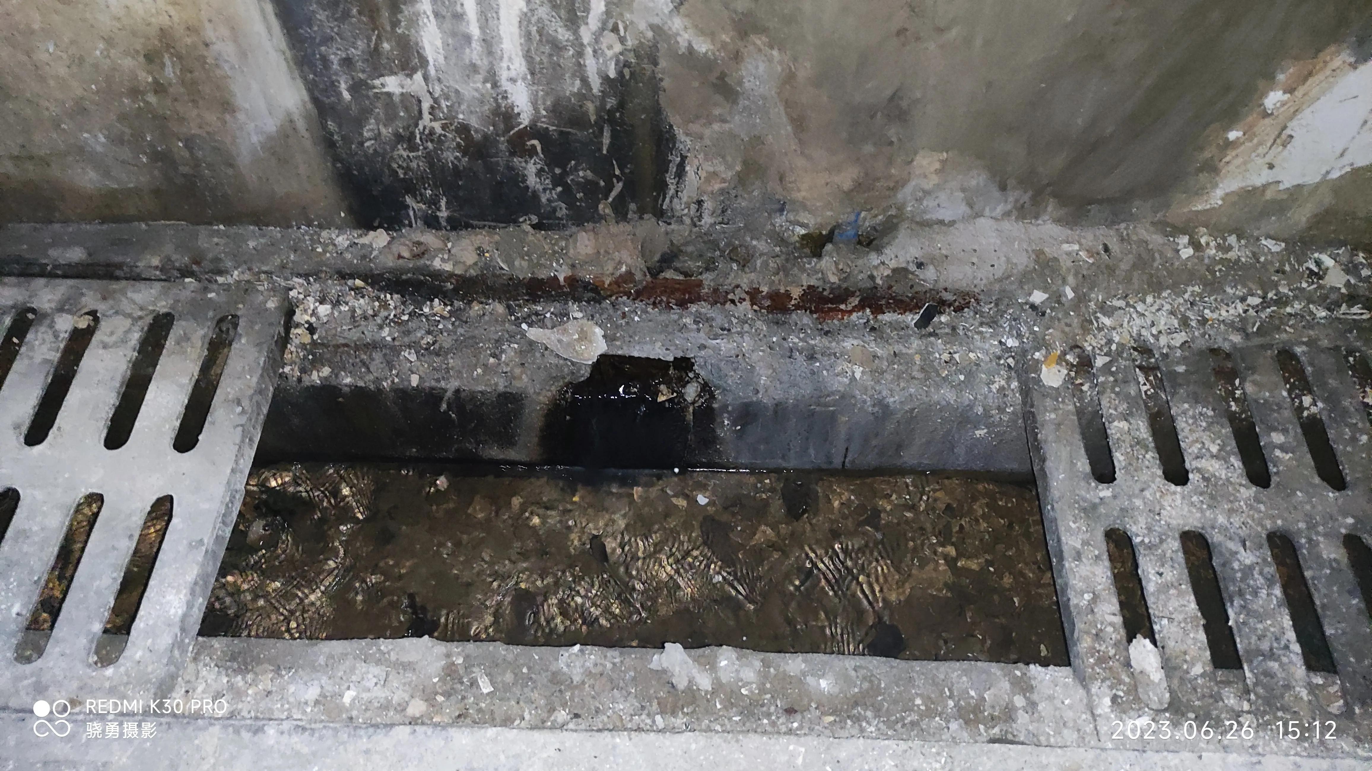 老旧小区安全隐患有哪些,老旧小区存在安全隐患的报告