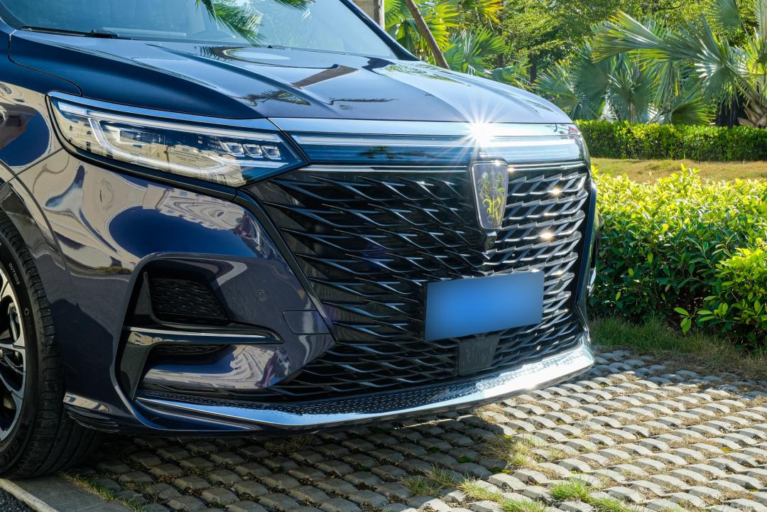 有着“越级能力”的国货MPV，会是你的菜吗？——二手荣威iMAX8