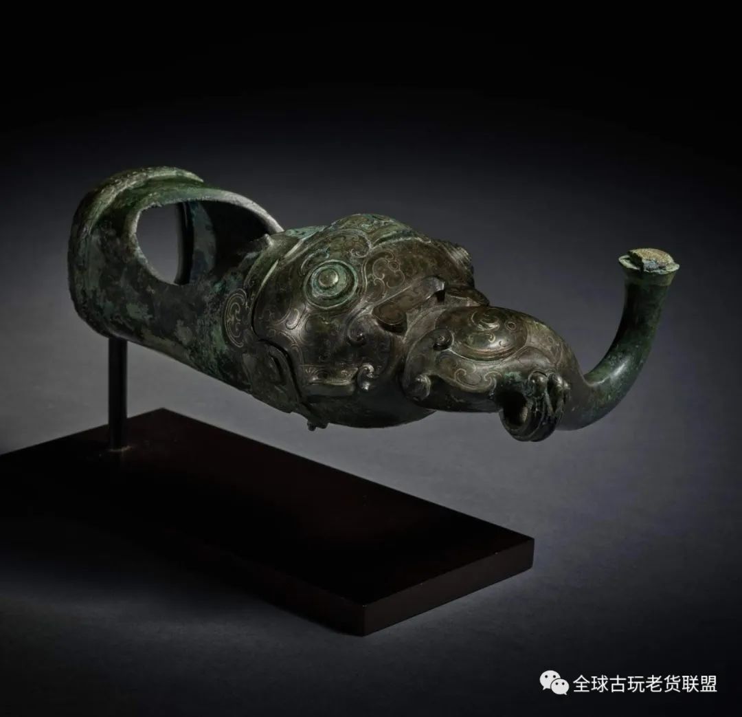 一言九鼎大名鼎鼎的意思,一言九鼎大名鼎鼎是什么意思