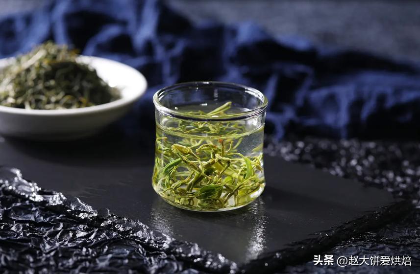 茶叶放一年多了还能喝吗,放了很多年的茶叶能喝吗有害吗