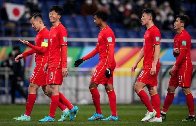 国足输球输得毫无底线,国足输球责任在谁