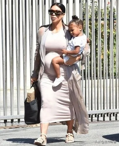 世界纪录女人一次性生孩子多少个,女人一胎最多生几个吉尼斯纪录