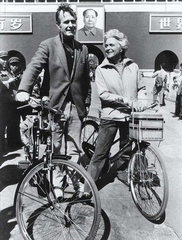 2008奥运会布什动员讲话,老布什参加2008北京奥运会开幕式