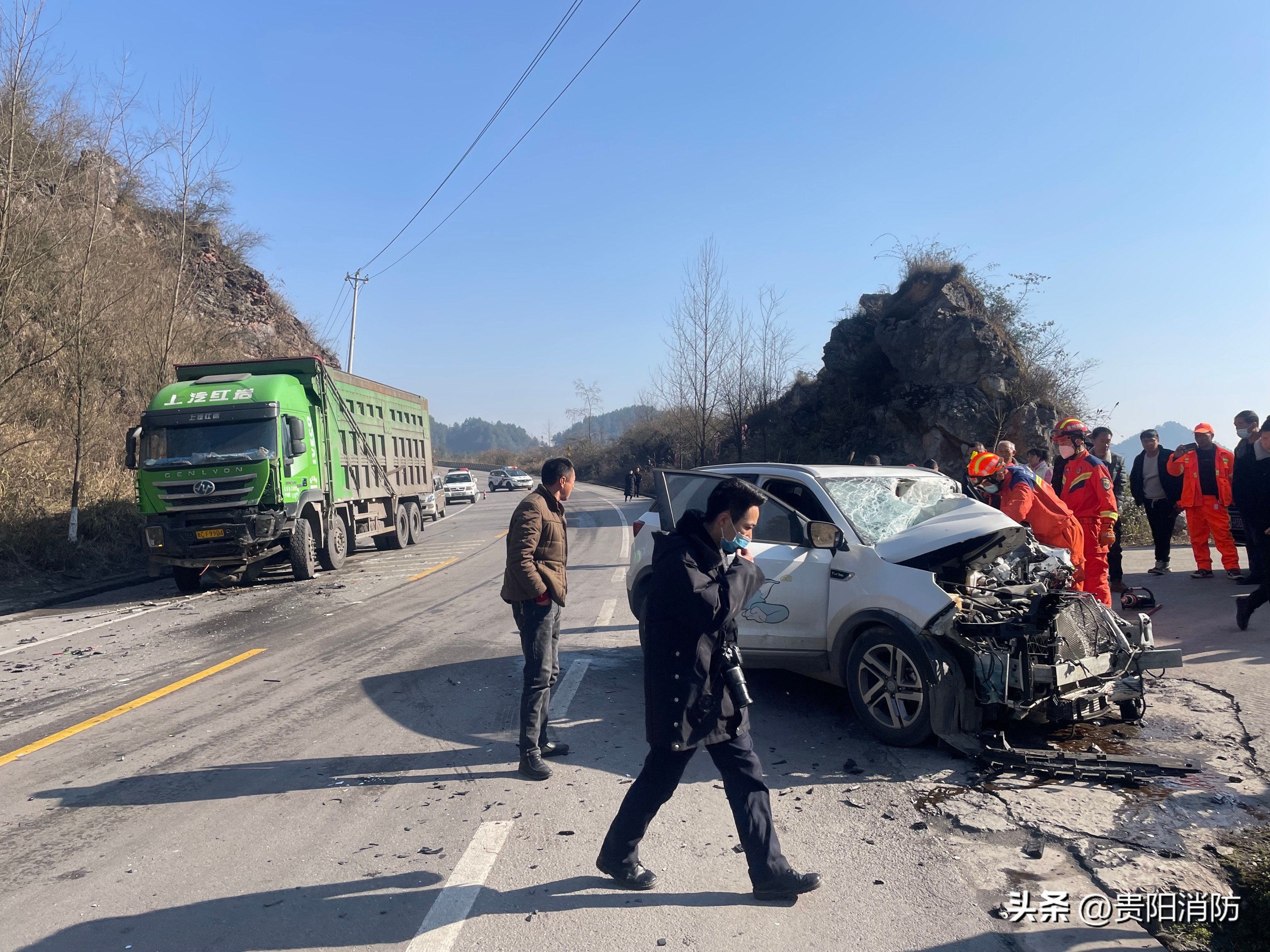 开阳桥两车对撞,丰台开阳桥附近两车相撞