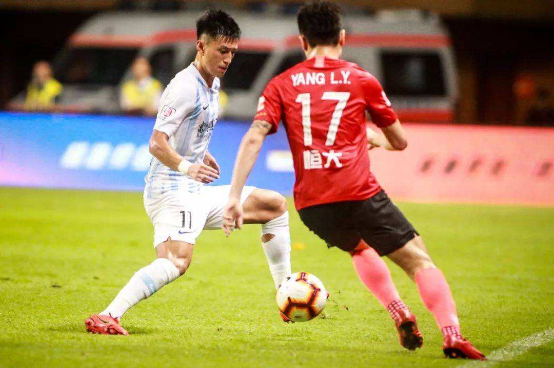 河北队首发名单,河北队后卫