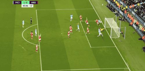 哈兰德给德布劳内喂饼,哈兰德吃德布劳内