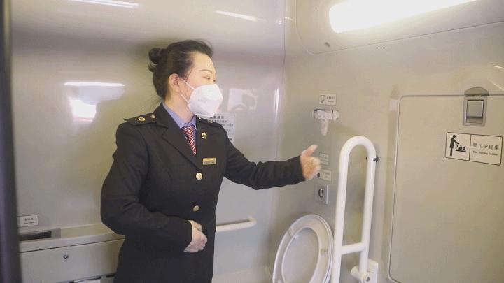 坐火车手机没电攻略,坐火车手机没电了应该去哪儿充