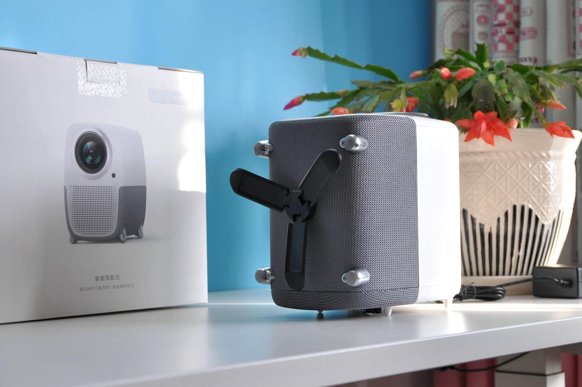 泰捷WEBOXT1投影仪测评,泰捷weboxt1投影仪和m6哪个好