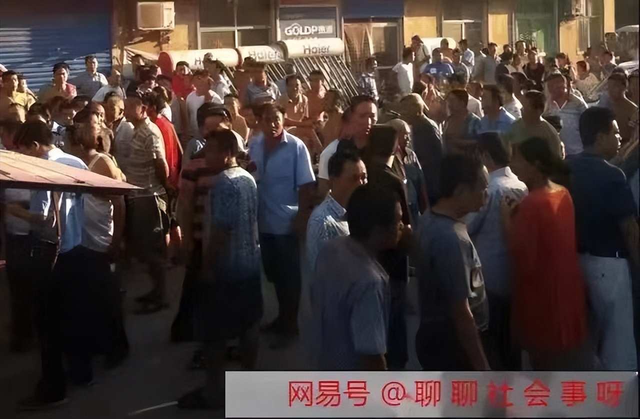 江苏“716”抢劫轮奸案，40名乘客无一反抗，两名女性惨遭8人性侵