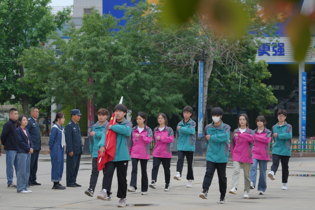 周一升旗仪式防溺水主题教育活动,周一升旗仪式的日记200字