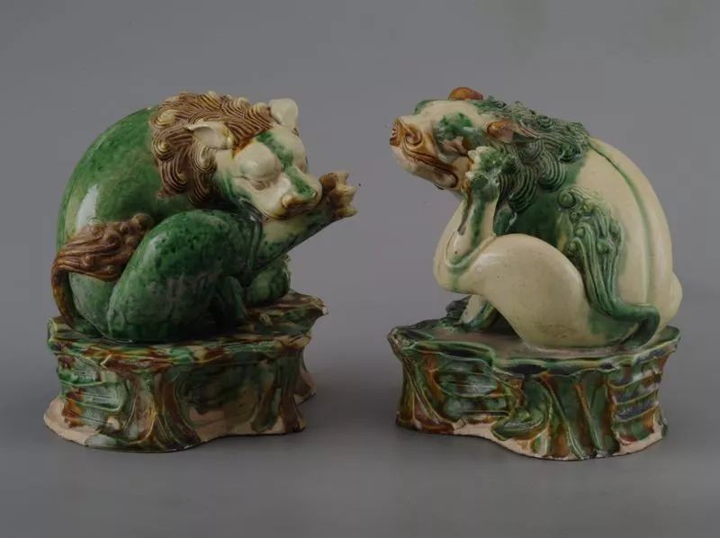 挖出来的古墓藏品都去哪了,不解之谜古墓挖掘真实记录