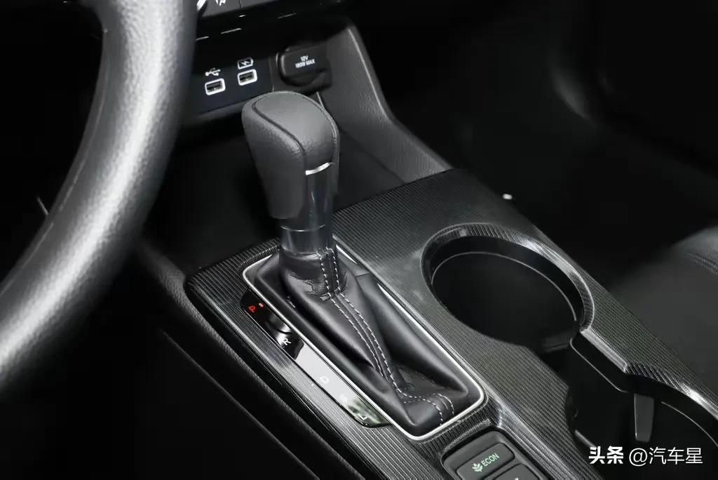 简评第十一代全新本田思域,最新本田思域2023款极锐版落地价