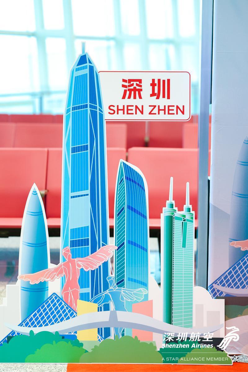 深台两地恢复直航!台胞笑容满满探亲忙