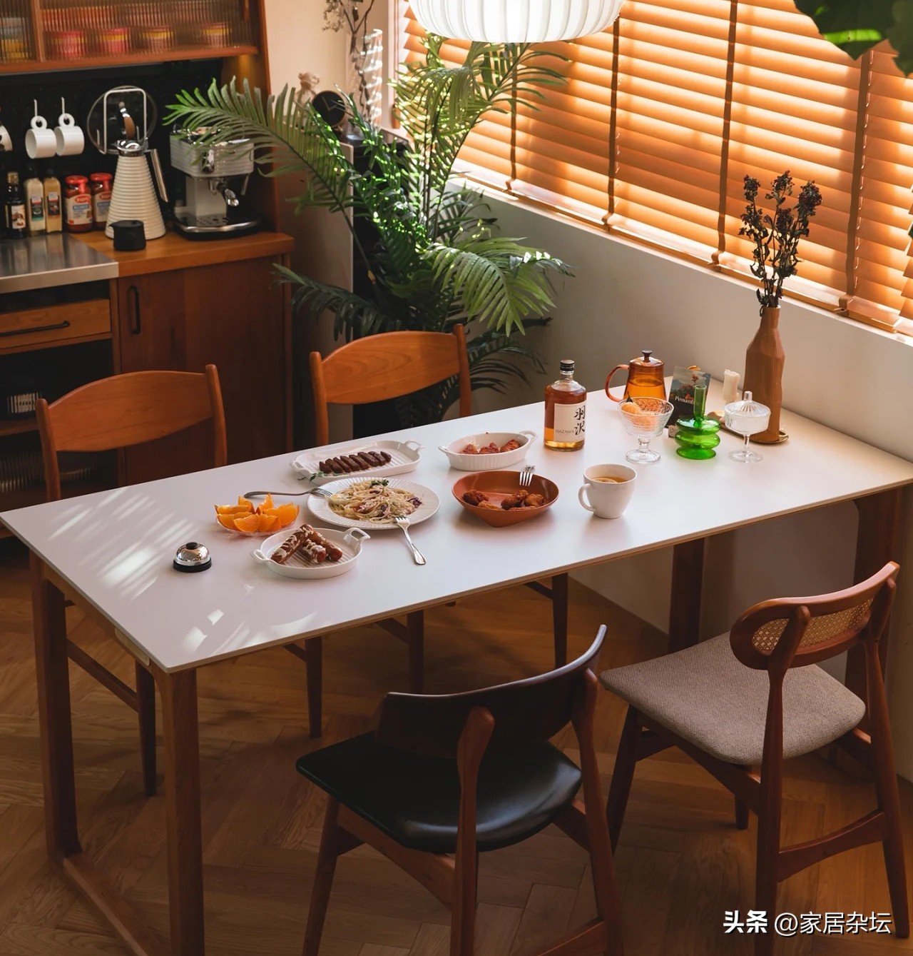 你知道怎么区分岩板餐桌的好坏吗,岩板餐桌会看起来很廉价吗