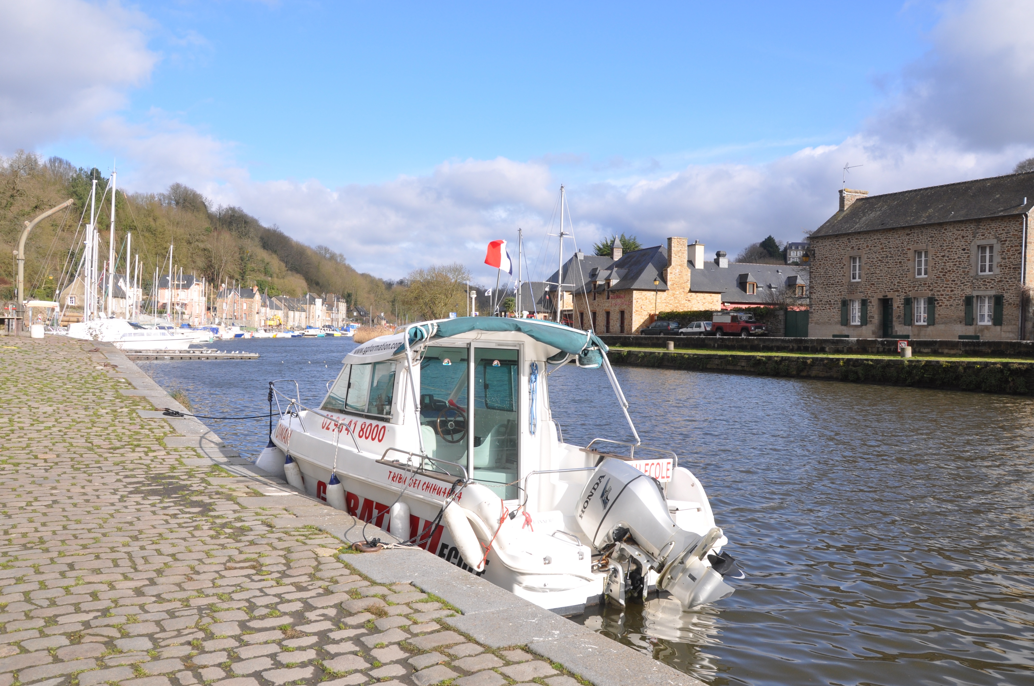 迪南：凝固中世纪法国，时光回到布列塔尼荣耀，半木结构建筑如画