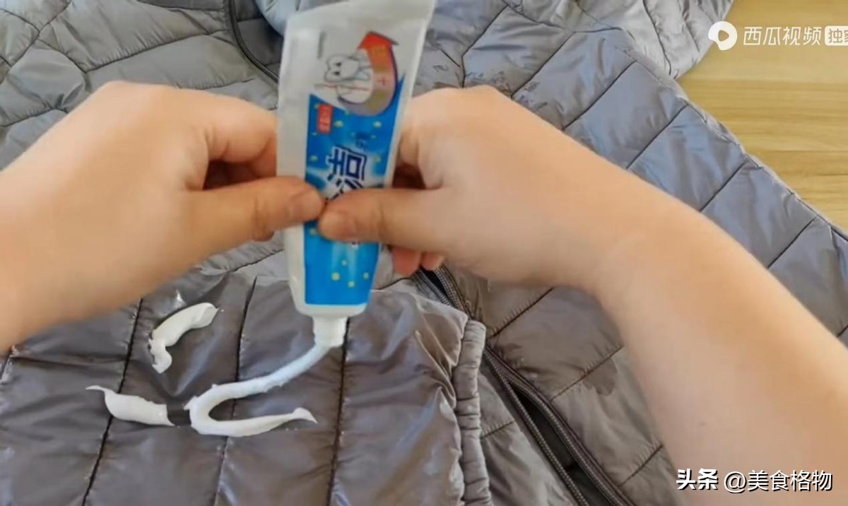 羽绒服脏了不用送干洗店教你一招,羽绒服不要干洗教你一个清洗绝招
