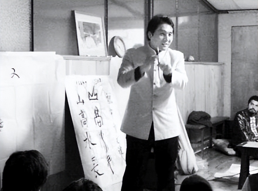 智利发展大学,智利天主教大学是什么