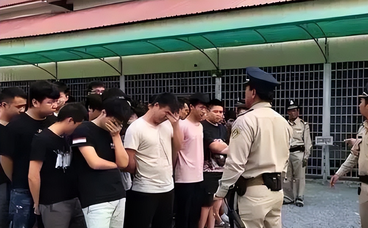 割腰子做*妓雏**，男女老少明码标价，人口*市黑**有多么的可怕