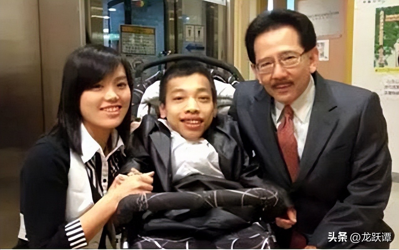 韬环鍗冧嚎鐨勫瘜璞潗杞濞跺コ绉樹功,90鍘樼背琚栫弽鎬昏