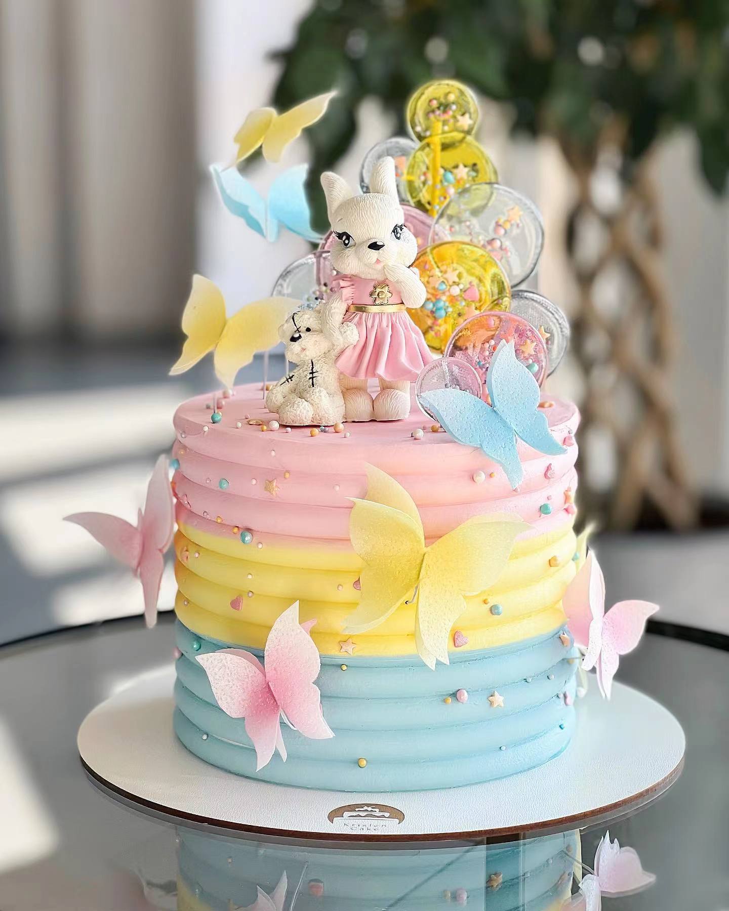 今天给大家做一款好看的蛋糕造型,美味又高颜值的蛋糕造型充满创意