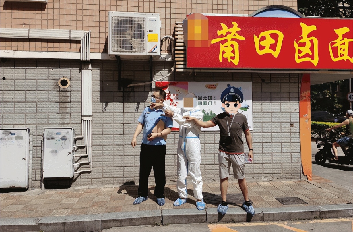 租客换灯泡报警,厦门租客换灯泡发现毒品